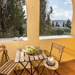 Ξενοδοχείο με διαμερίσματα Alvia