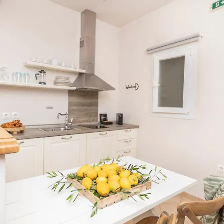 Hotel apartamentowy Alvia *