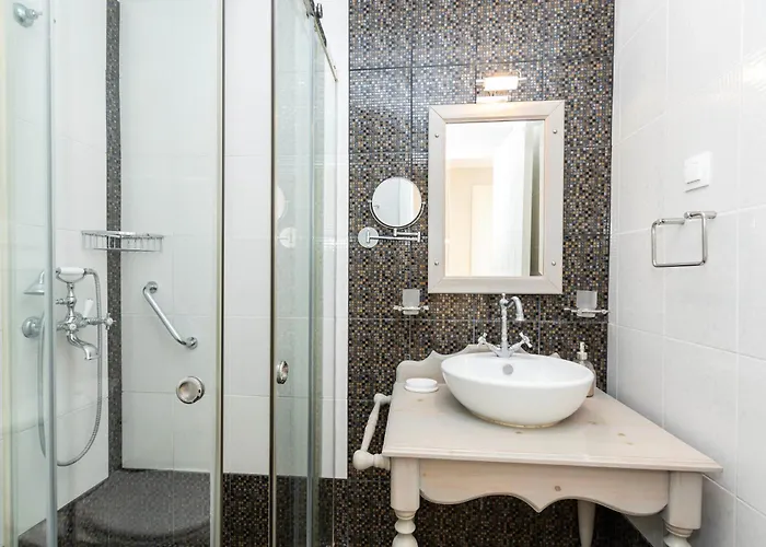 Alvia Апарт-отель *