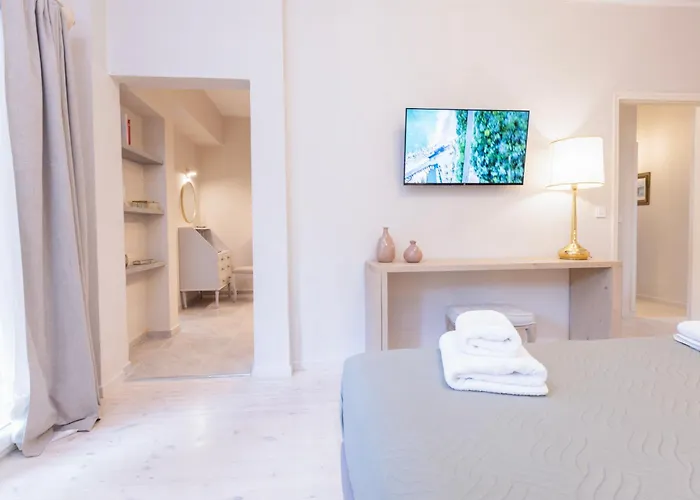 Alvia Апарт-отель *